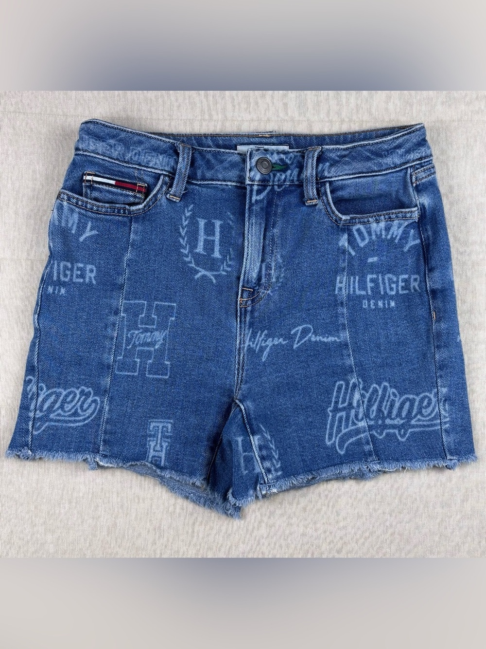Tommy Hilfiger Logo Print Denim Cutoff Shorts High Rise Raw Hem Size 4